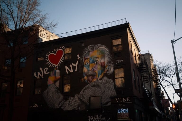 Unlocking Einstein's Philosophy of Life: Truth, Goodness, and Beauty