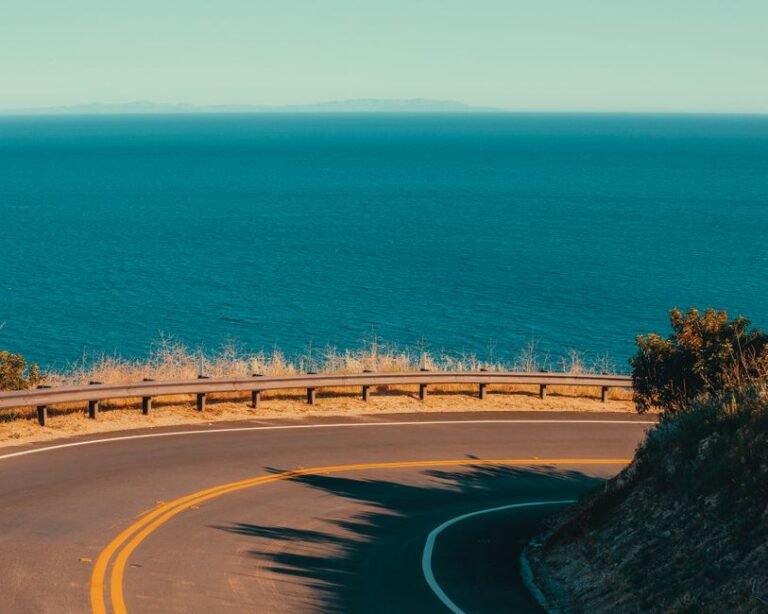 The Ultimate Guide to California Road Trips: Epic Routes & Scenic Drives