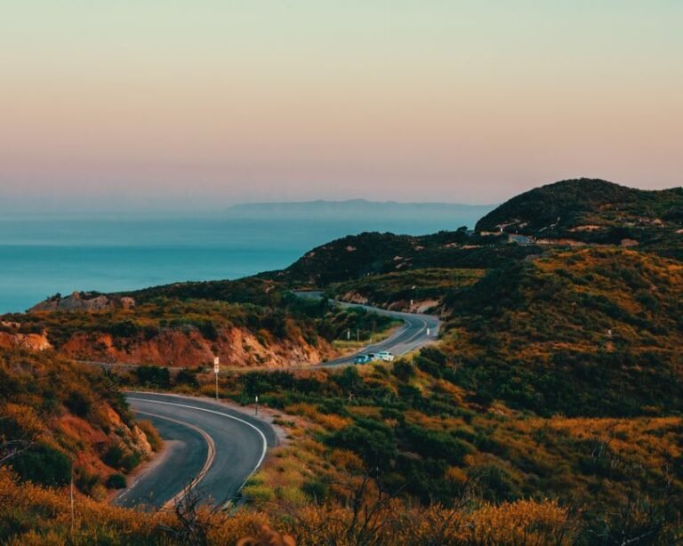 Ultimate Luxury California Road Trips: Experience Unforgettable Scenic Drives